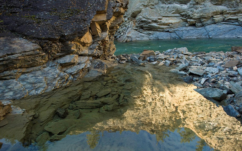 Image of river in the mountains.